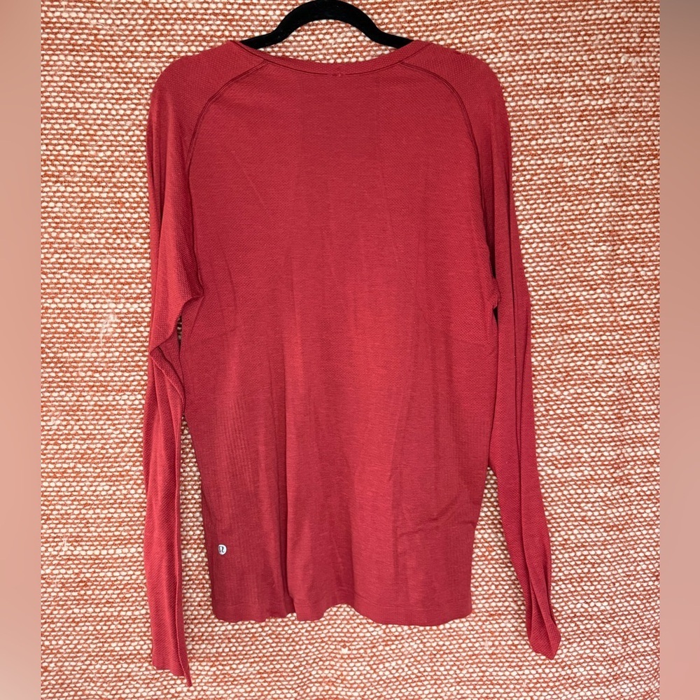Lululemon Men’s Red Long Sleeve Top - Picture 2 of 6